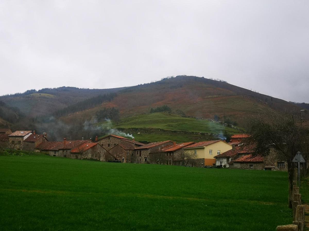 Posada Rural Peñasagra Quintanilla Exterior foto